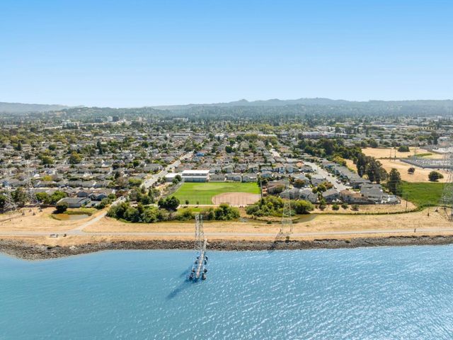 240 N Bayshore Boulevard 315, San Mateo, CA 94401