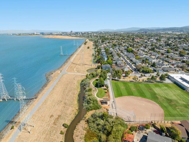 240 N Bayshore Boulevard 315, San Mateo, CA 94401