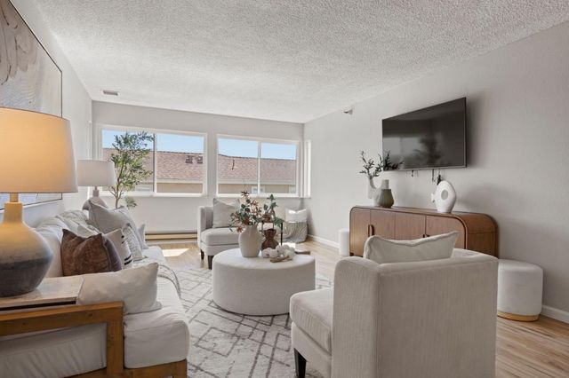 240 N Bayshore Boulevard 315, San Mateo, CA 94401