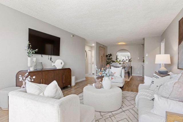 240 N Bayshore Boulevard 315, San Mateo, CA 94401
