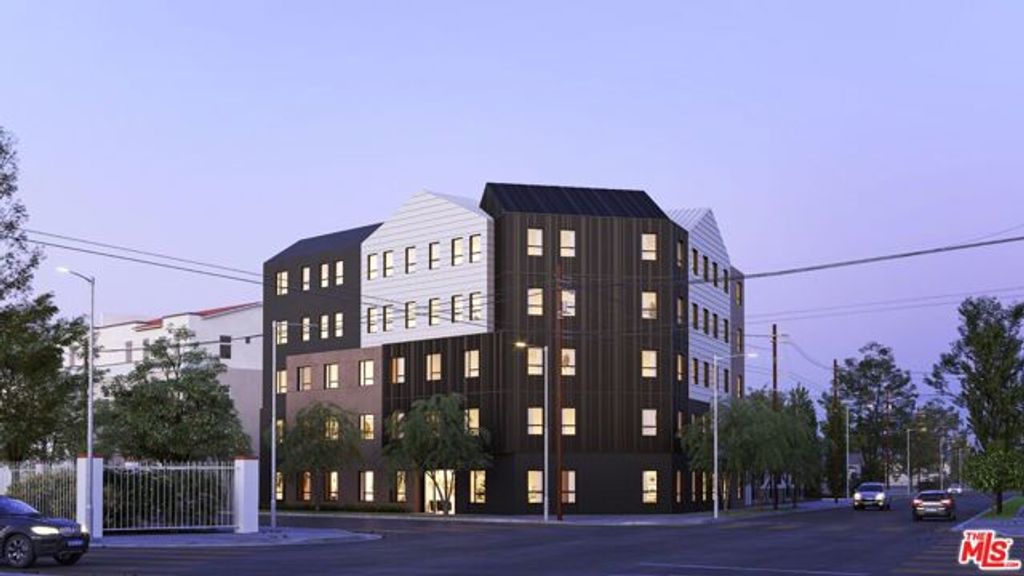 964 E Jefferson Boulevard, Los Angeles, CA 90011