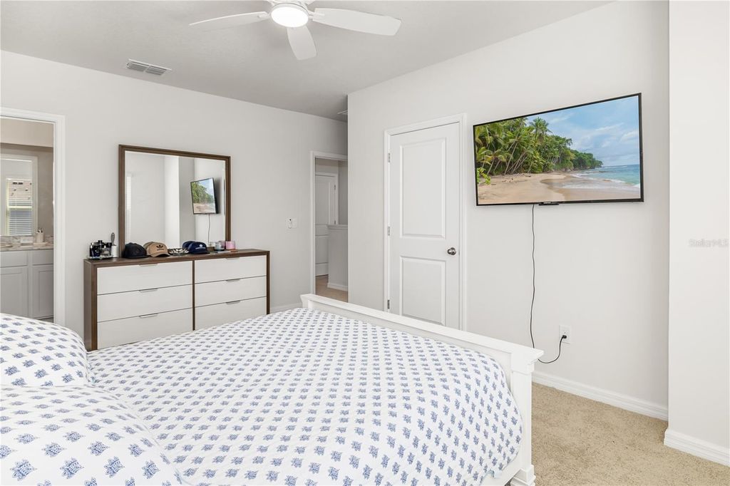 Image 26 of property listing at 17485 HAYSACK TERRACE, Bradenton, FL 34211