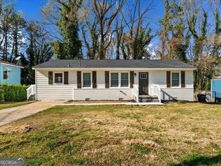 2811 Mango Circle NW, Atlanta, GA 30318