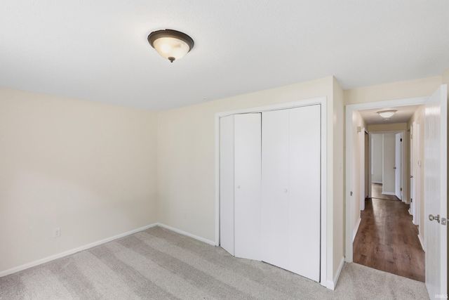 9529 Wolf River Place, Fort Wayne, IN 46804