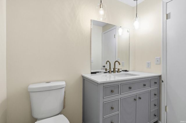 9529 Wolf River Place, Fort Wayne, IN 46804