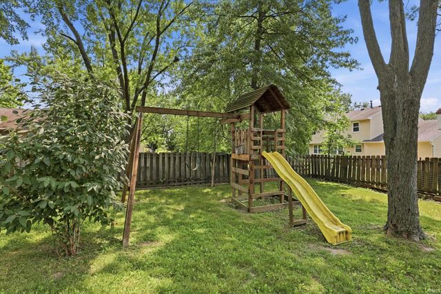 9529 Wolf River Place, Fort Wayne, IN 46804