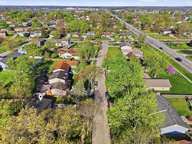 9529 Wolf River Place, Fort Wayne, IN 46804