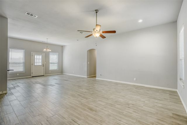 4601 Sunset Street, Greenville, TX 75401