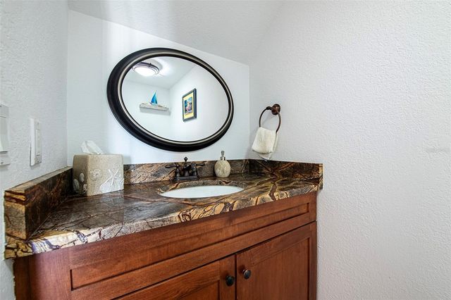 1060 PINELLAS BAYWAY S 106, St Petersburg, FL 33715