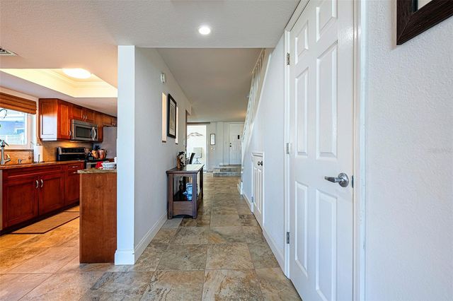 1060 PINELLAS BAYWAY S 106, St Petersburg, FL 33715