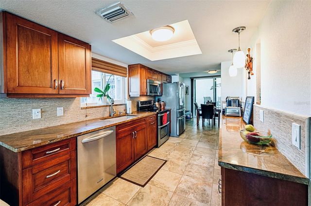 1060 PINELLAS BAYWAY S 106, St Petersburg, FL 33715