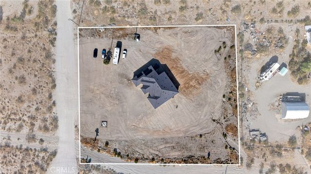 4084 Chevoit, Phelan, CA 92371