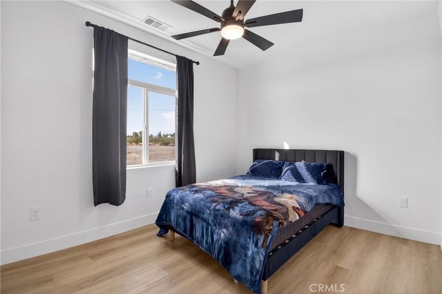 4084 Chevoit, Phelan, CA 92371