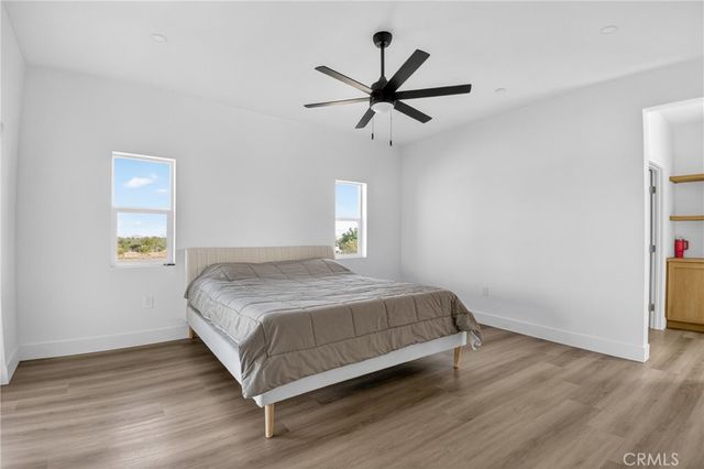 4084 Chevoit, Phelan, CA 92371