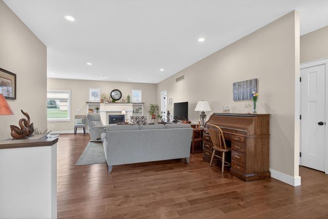 10037 Whitetail Lane, Jackson, MI 49201