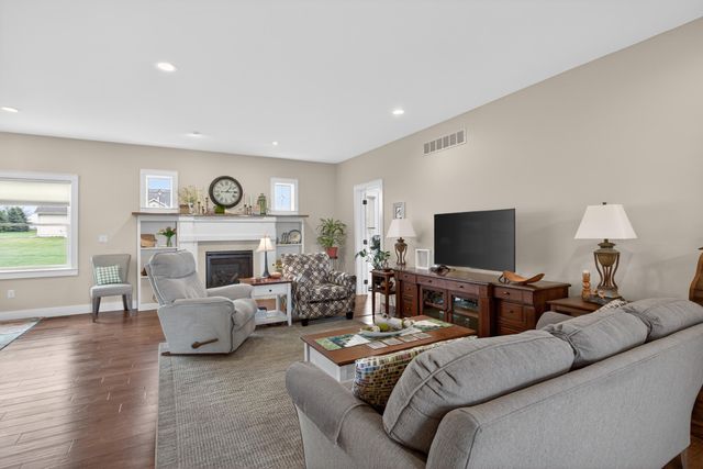 10037 Whitetail Lane, Jackson, MI 49201