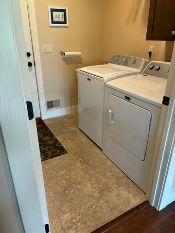 10037 Whitetail Lane, Jackson, MI 49201