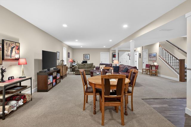10037 Whitetail Lane, Jackson, MI 49201