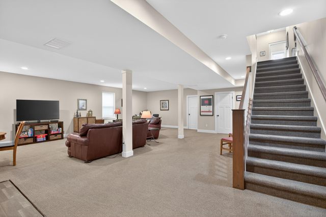 10037 Whitetail Lane, Jackson, MI 49201