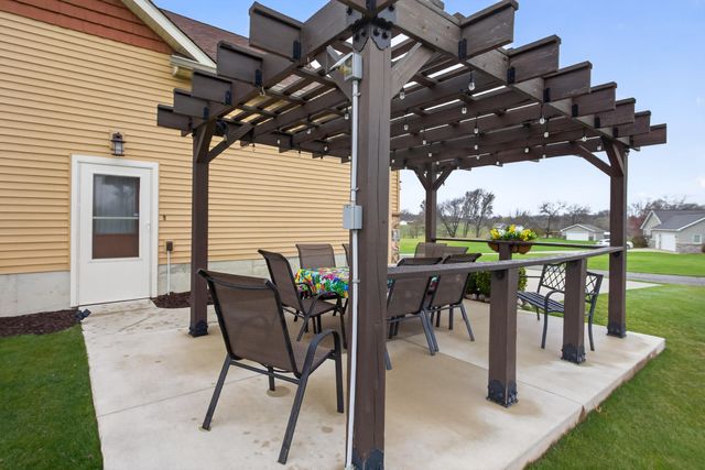 10037 Whitetail Lane, Jackson, MI 49201