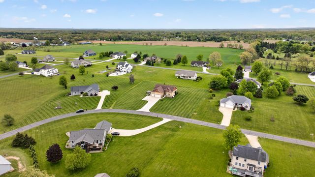10037 Whitetail Lane, Jackson, MI 49201