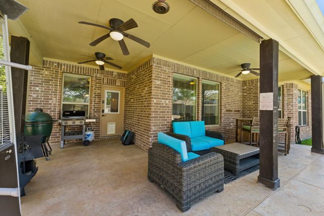 19718 W Verde Creek Circle, Cypress, TX 77433