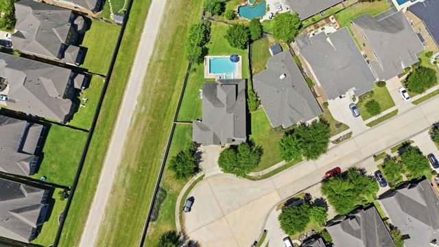 19718 W Verde Creek Circle, Cypress, TX 77433