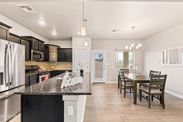 11546 Wayne Carreon Street, El Paso, TX 79927