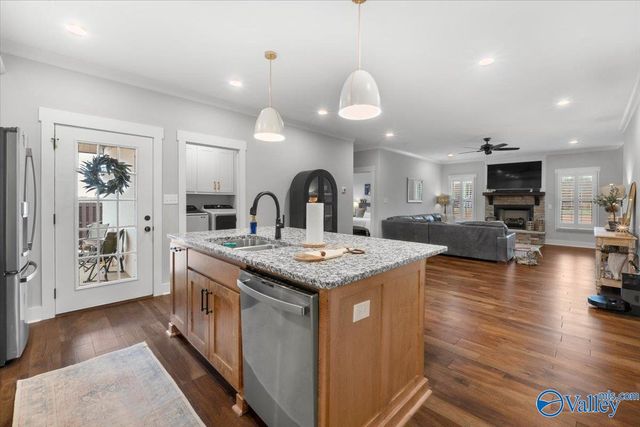 16959 Whispering Pines, Athens, AL 35611