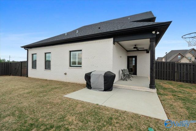 16959 Whispering Pines, Athens, AL 35611