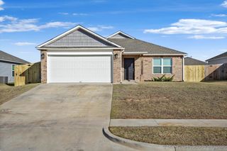 14719 E 39th Street S, Tulsa, OK 74134