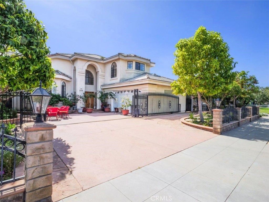 Image 1 of property listing at 2318 W 154th Street, Gardena, CA 90249