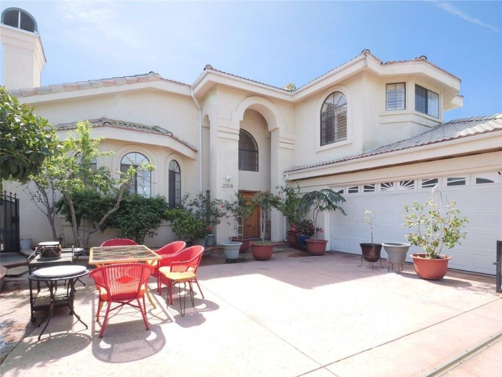 Image 3 of property listing at 2318 W 154th Street, Gardena, CA 90249