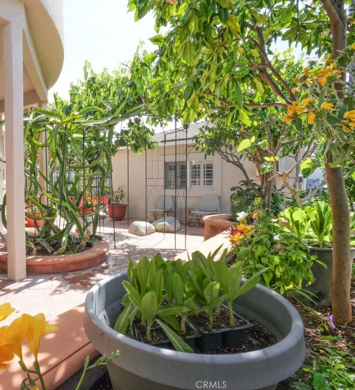 Image 48 of property listing at 2318 W 154th Street, Gardena, CA 90249