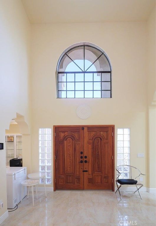 Image 5 of property listing at 2318 W 154th Street, Gardena, CA 90249