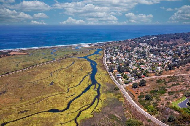 3811 Via Del Mar, San Diego, CA 92130