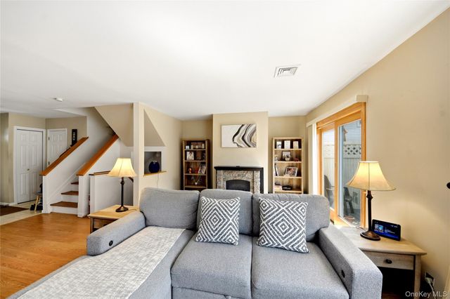 207 Cornwall Meadows Lane, Patterson, NY 12563