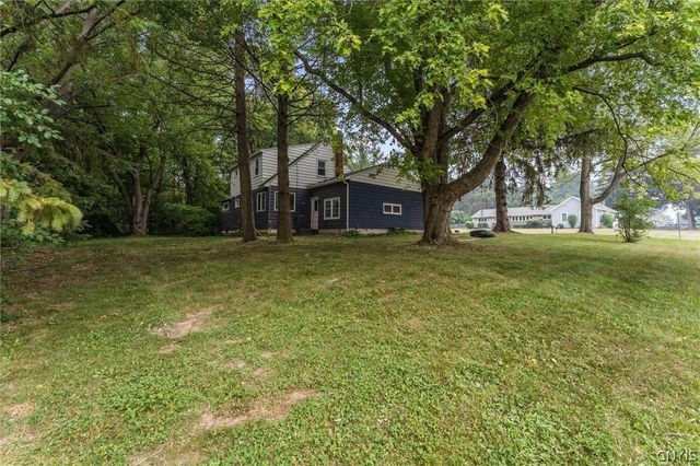 4 Evergreen Lane, Camillus, NY 13031