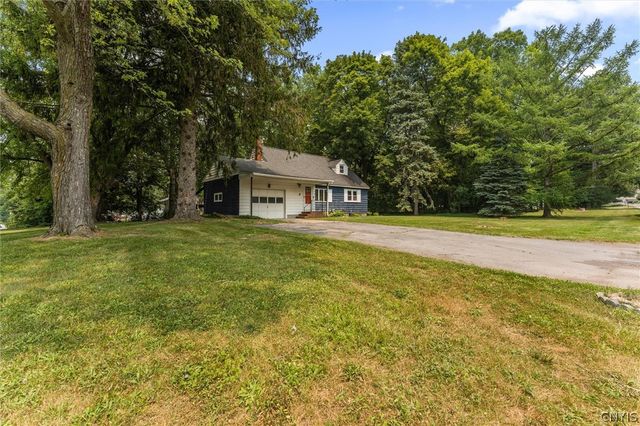 4 Evergreen Lane, Camillus, NY 13031