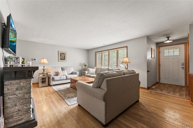 4 Evergreen Lane, Camillus, NY 13031