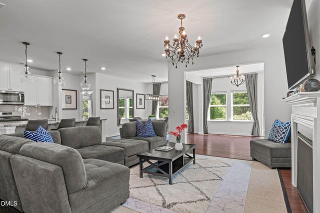 529 Oaks End Drive, Holly Springs, NC 27540