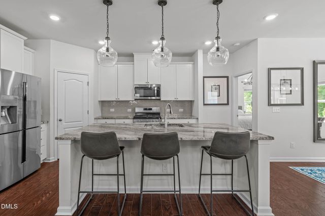 529 Oaks End Drive, Holly Springs, NC 27540