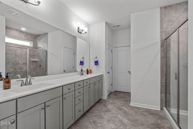 529 Oaks End Drive, Holly Springs, NC 27540