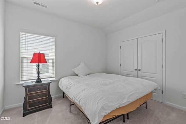 529 Oaks End Drive, Holly Springs, NC 27540