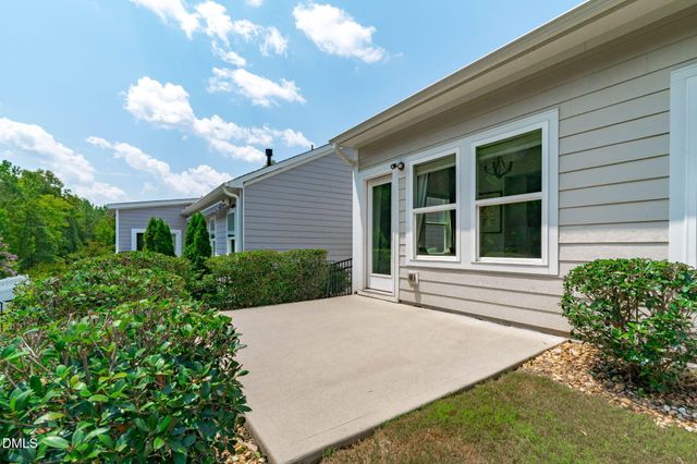 529 Oaks End Drive, Holly Springs, NC 27540
