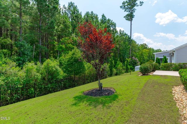 529 Oaks End Drive, Holly Springs, NC 27540