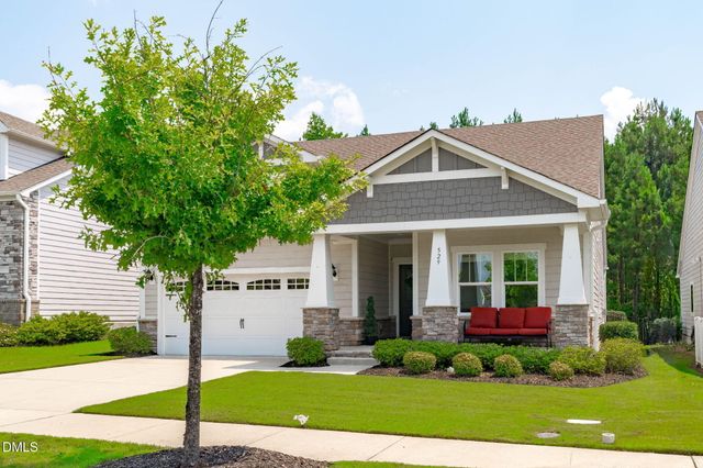 529 Oaks End Drive, Holly Springs, NC 27540