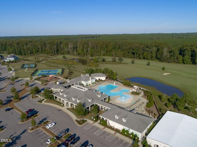 529 Oaks End Drive, Holly Springs, NC 27540