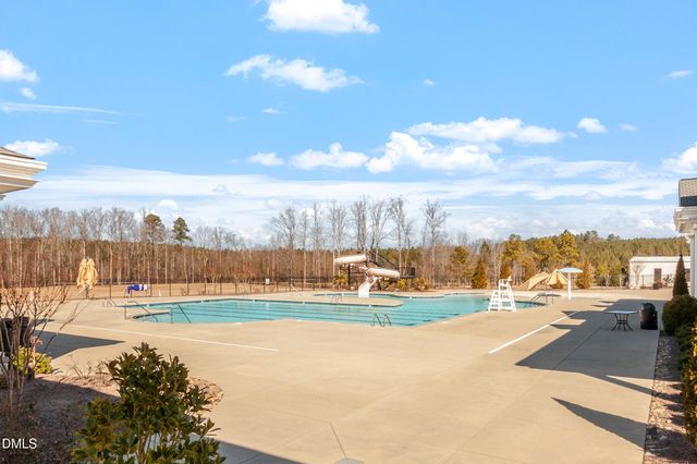 529 Oaks End Drive, Holly Springs, NC 27540