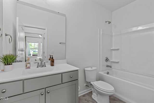 529 Oaks End Drive, Holly Springs, NC 27540